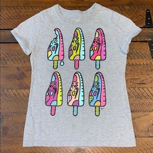 Girls Nike tshirt - size medium